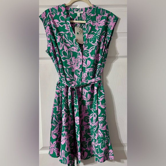 Palm Rio Dresses & Skirts - NWT Palm Rio Floral Green and Pink Dress
